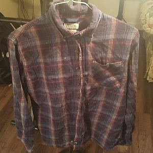 Men’s flannel button up